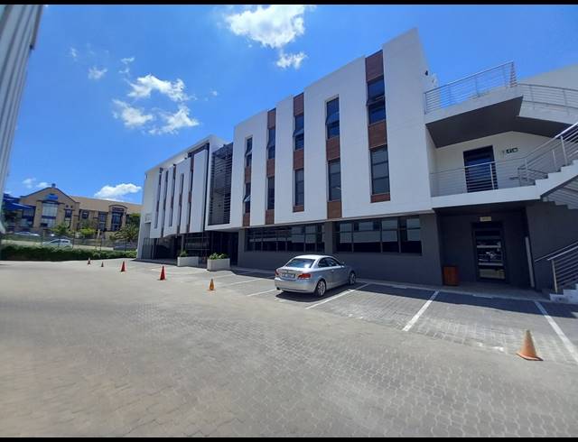 199M² OFFICE TO LET IN BRYANSTON